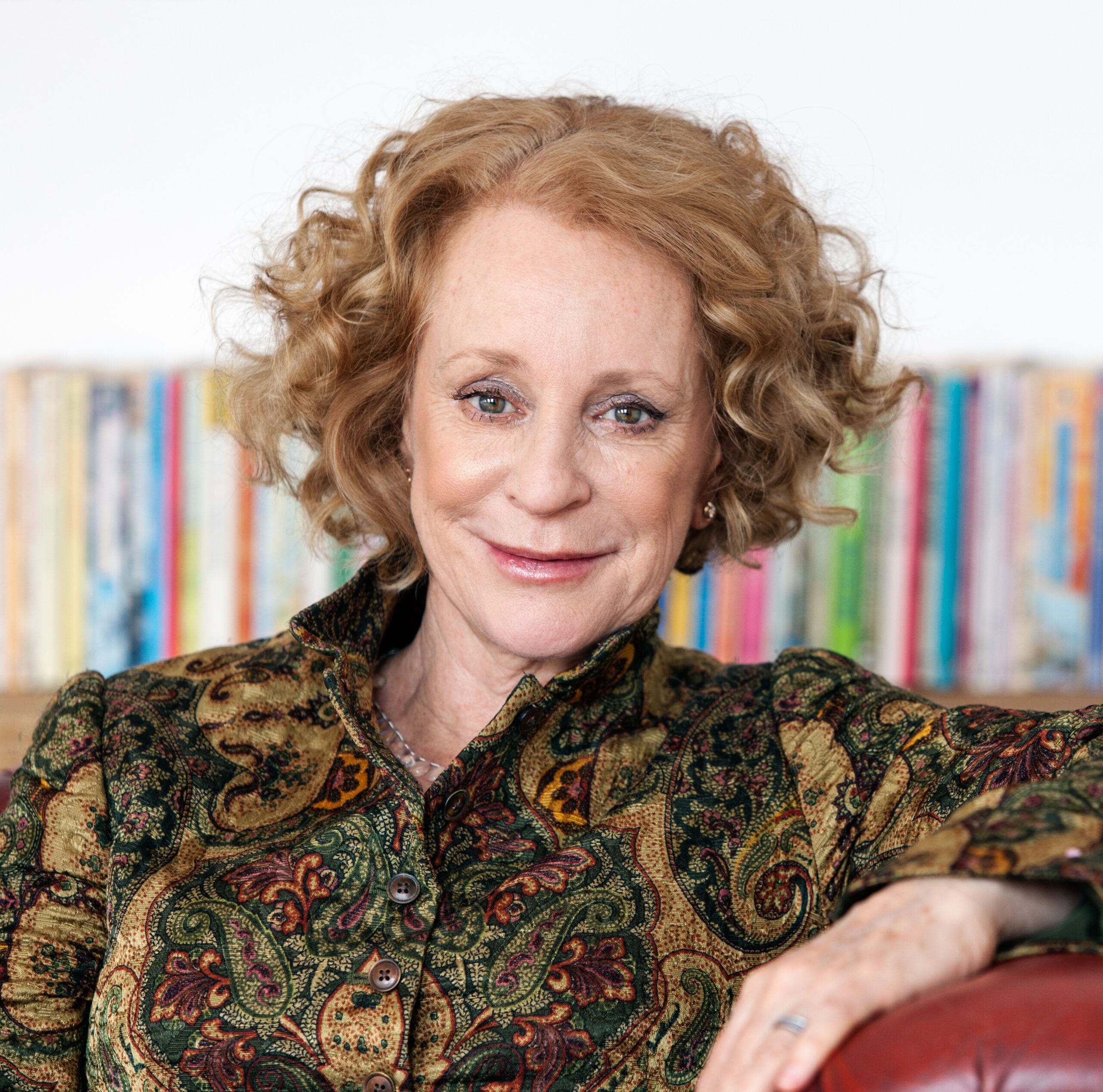 Philippa Gregory’s 5 Surprising Facts About Tudor-Era Women