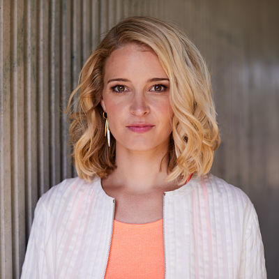 Me My Shelf I: Stephanie Wrobel