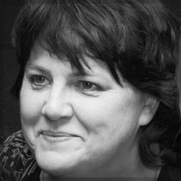 Lindy Cameron author publisher