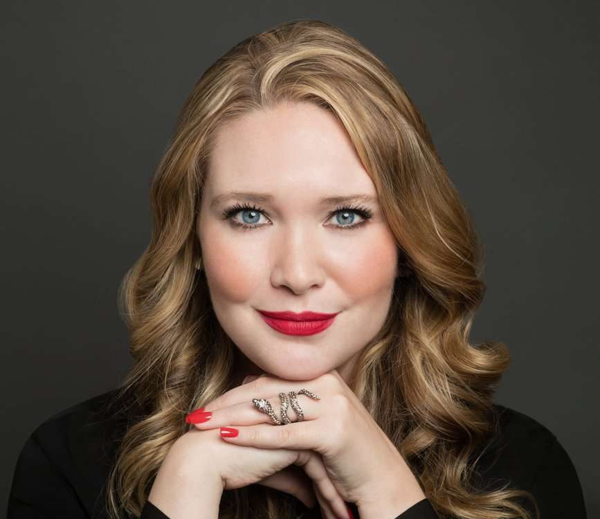Q&A with author Sarah J Maas