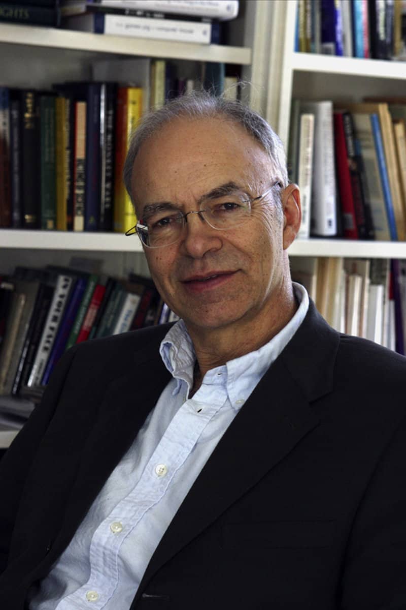 Ethics in the Real World by Peter Singer