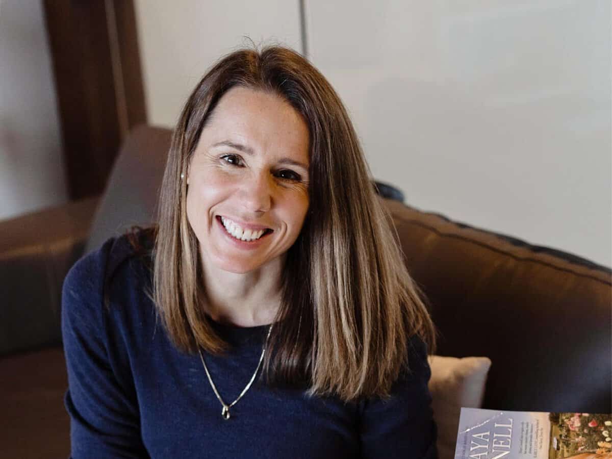 maya-linnell-author-2-1 Maya linnell author 2 1