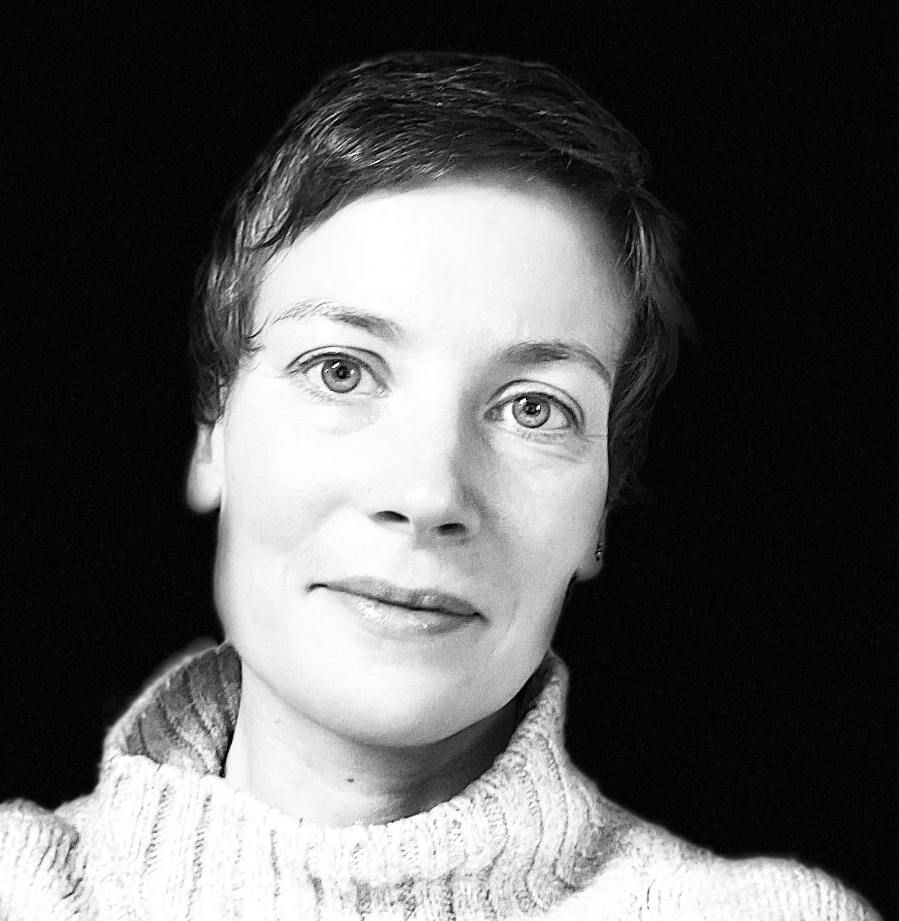 ESpurr_author-pic-scaled-e1693443597808-1 Espurr author pic scaled e1693443597808 1