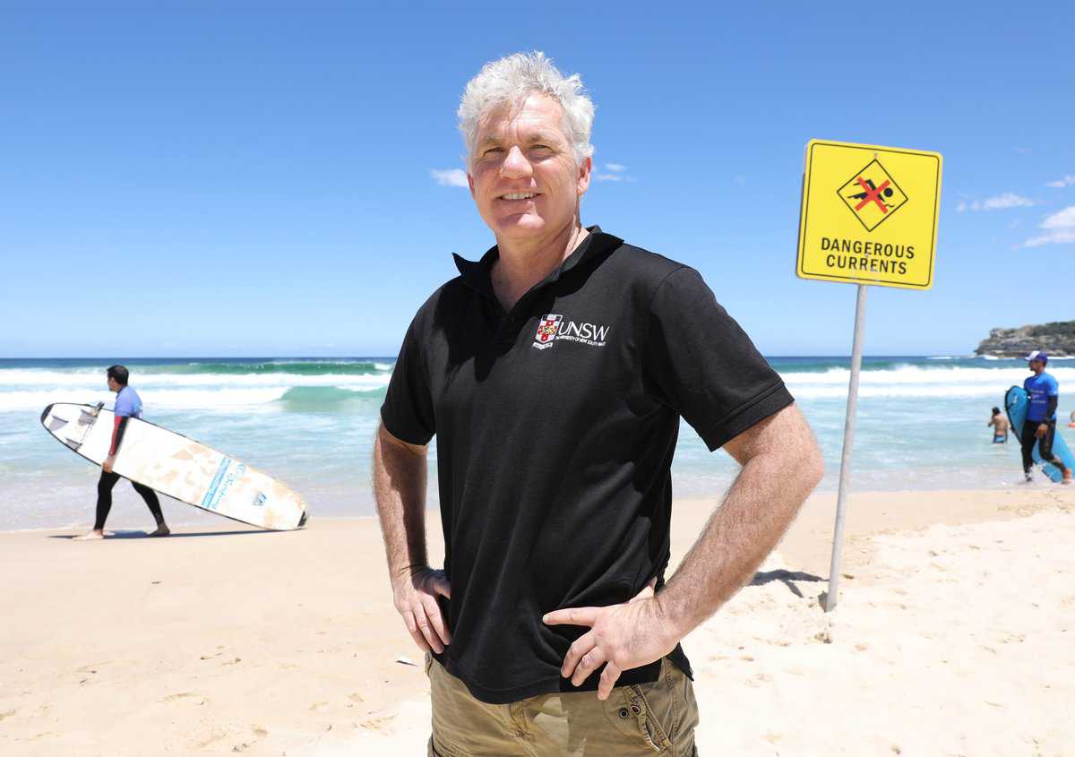 How to Spot a Rip with Dr Rob Brander