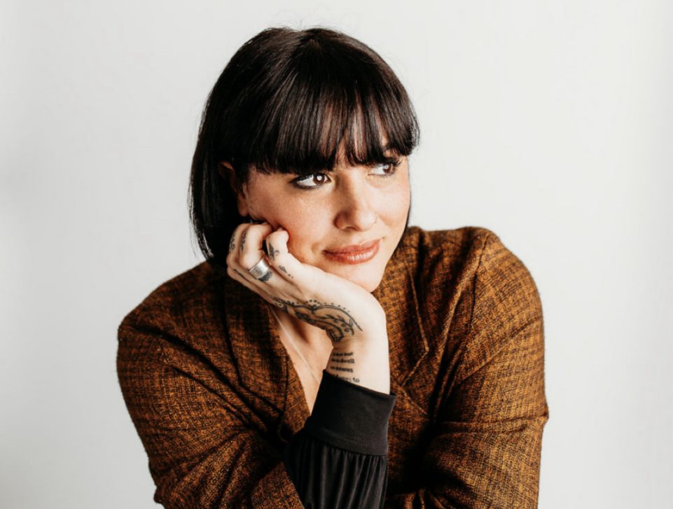 What is Breanne Randall reading?