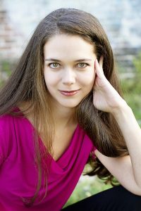 Jennifer-Lynn-Barnes-author