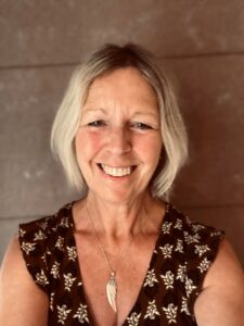 Sheila_Knaggs_author