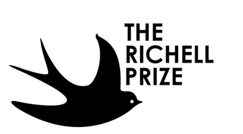 “Chillingly entertaining”: Melbourne writer Ruth McIver wins $10,000 Richell Prize with crime novel ‘I Shot the Devil’