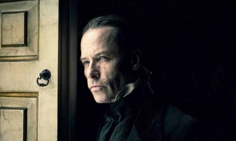 Andy Serkis haunts Guy Pearce in the new teaser for ‘A Christmas Carol’