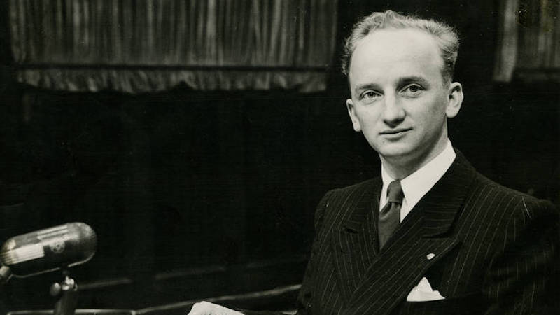 Last surviving Nazi prosecutor to publish his memoirs