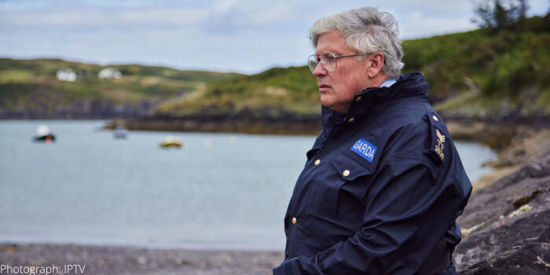 TV adaptation of Graham Norton’s book ‘Holding’ to air on SBS