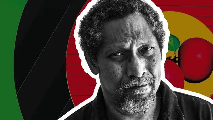 James wins US National Book Awards