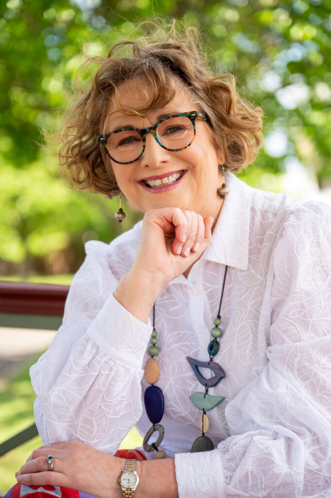 fiona-lowe-author.jpg