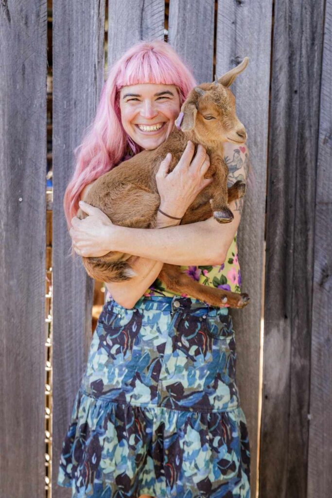 hannah-moloney-author-photo.jpg