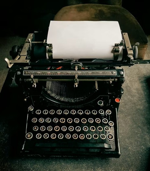 Typewriter-stock-photo-jpg.