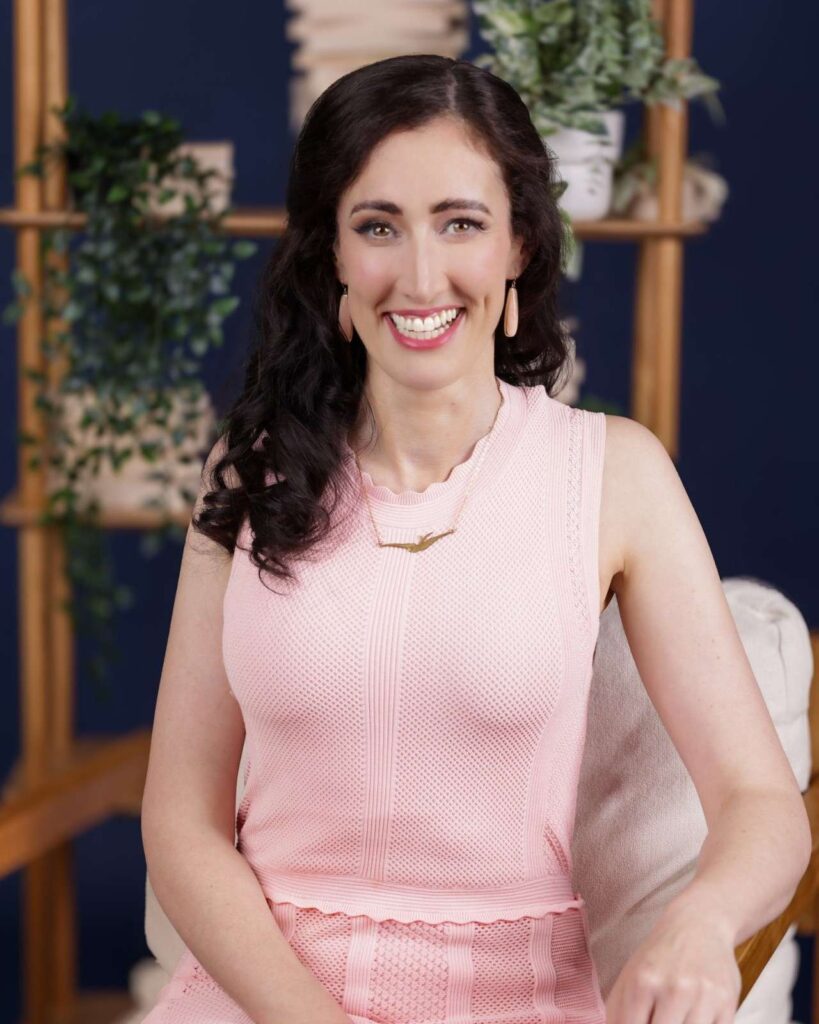 Anna_Johnston_author_photo_version1.jpg