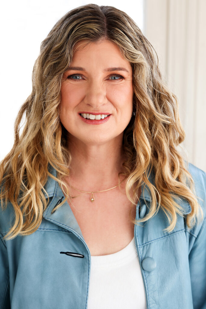 Karen_Comer_Author_Picture. jpg