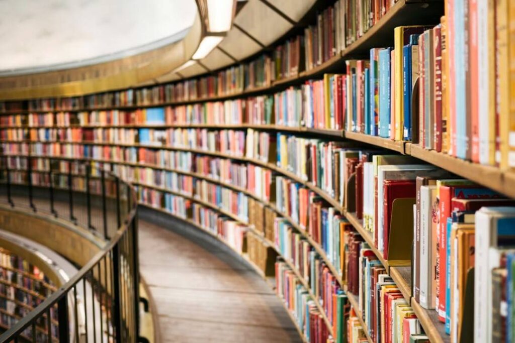 Library_stock_photo.jpg