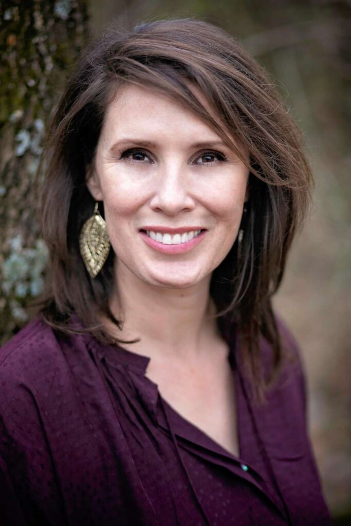 Ariel_Lawhon_author_photo.jpg