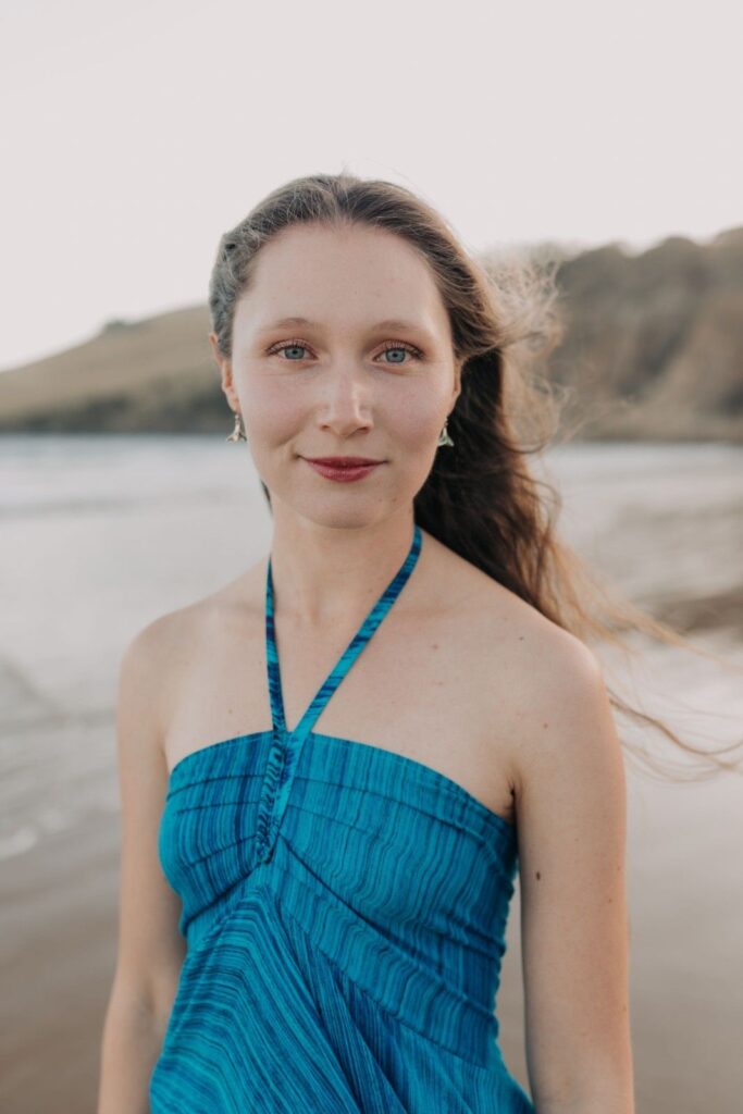 Arianne James author photo.jpg